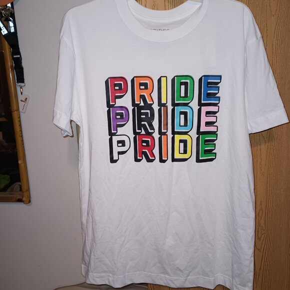 NEW Target White Pride Graphic UNISEX T-Shirt - Picture 1 of 6